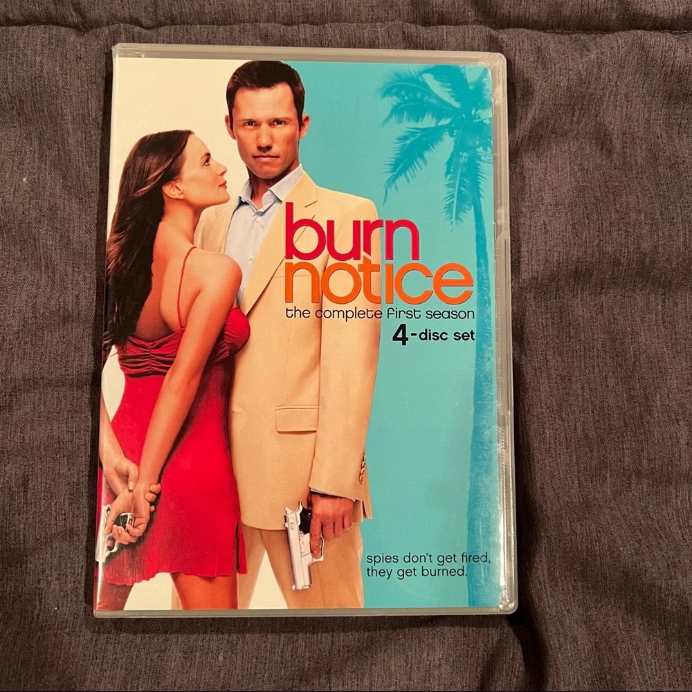 Burn Notice Seasons 1-3 on DVD Spy Action Drama USS Network Jeffrey Donovan - Picture 2 of 16